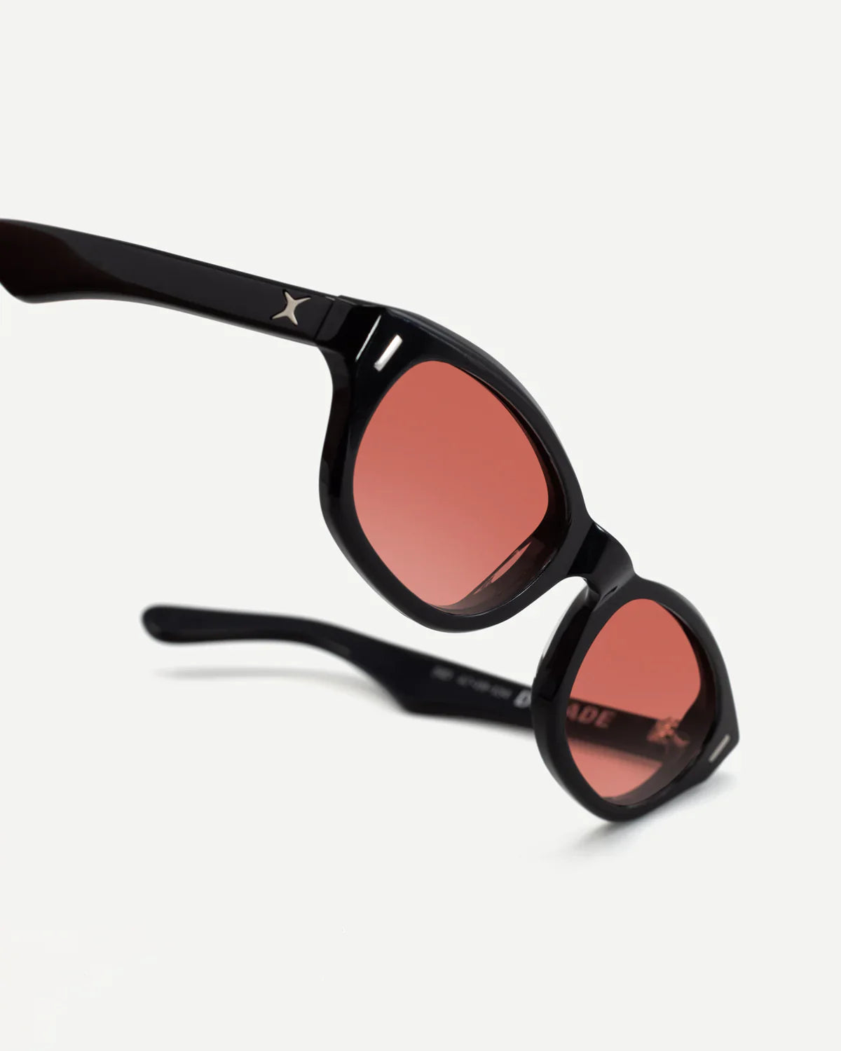 Romy™ | 60’s Sonnenbrille in Farbe