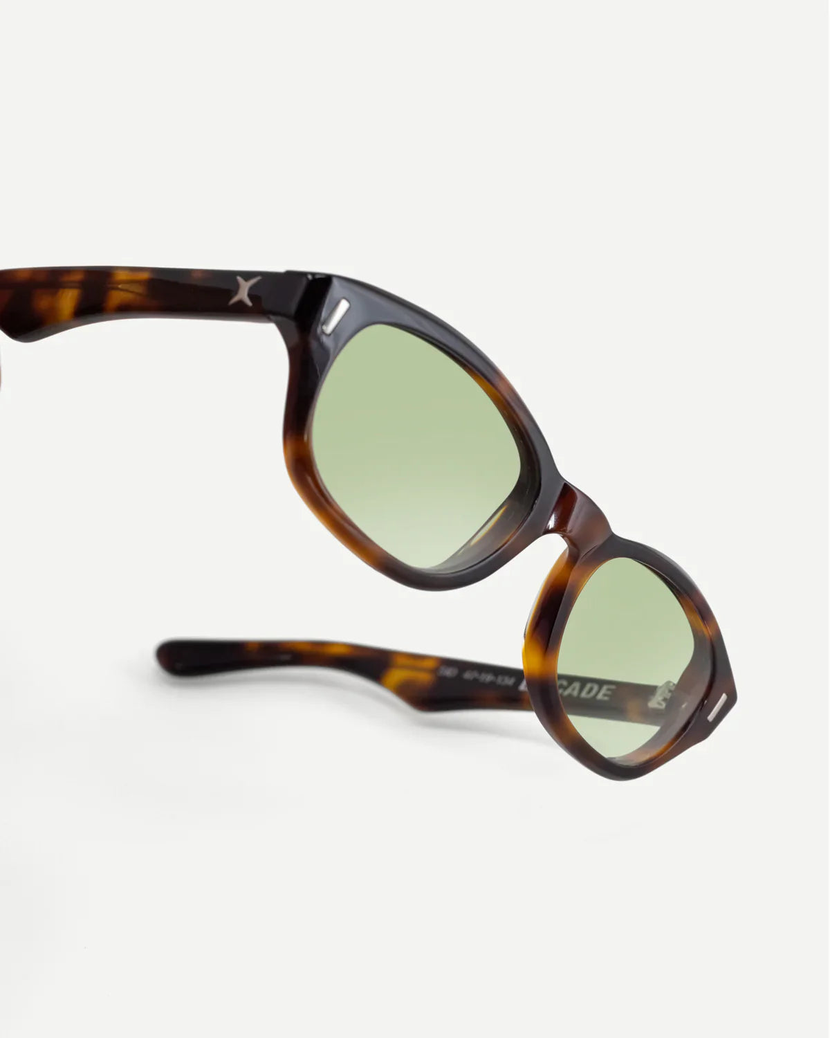 Romy™ | 60’s Sonnenbrille in Farbe