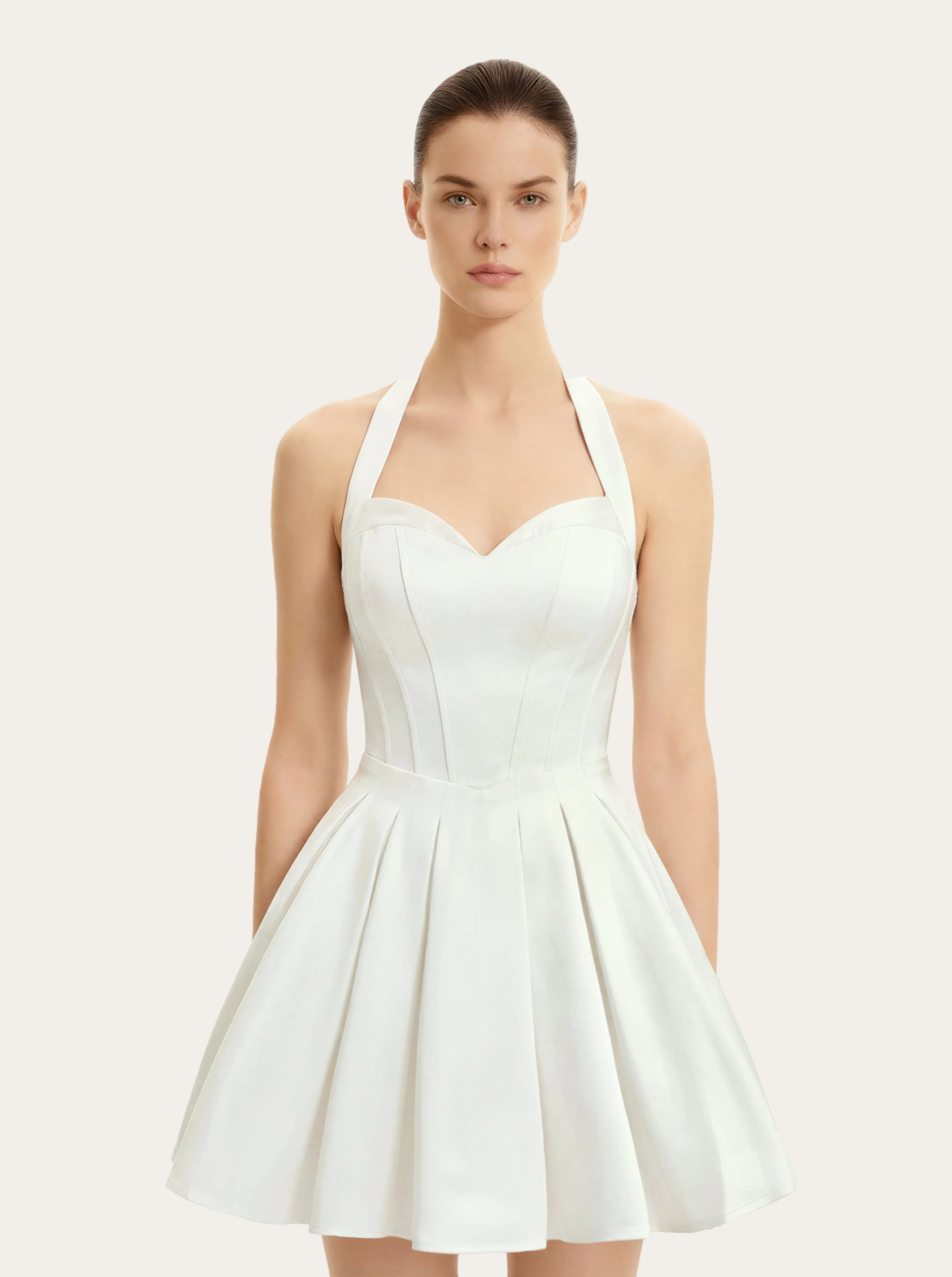 Luna™ | Bustier-Halterneck-Minikleid mit Plissee – Weiss