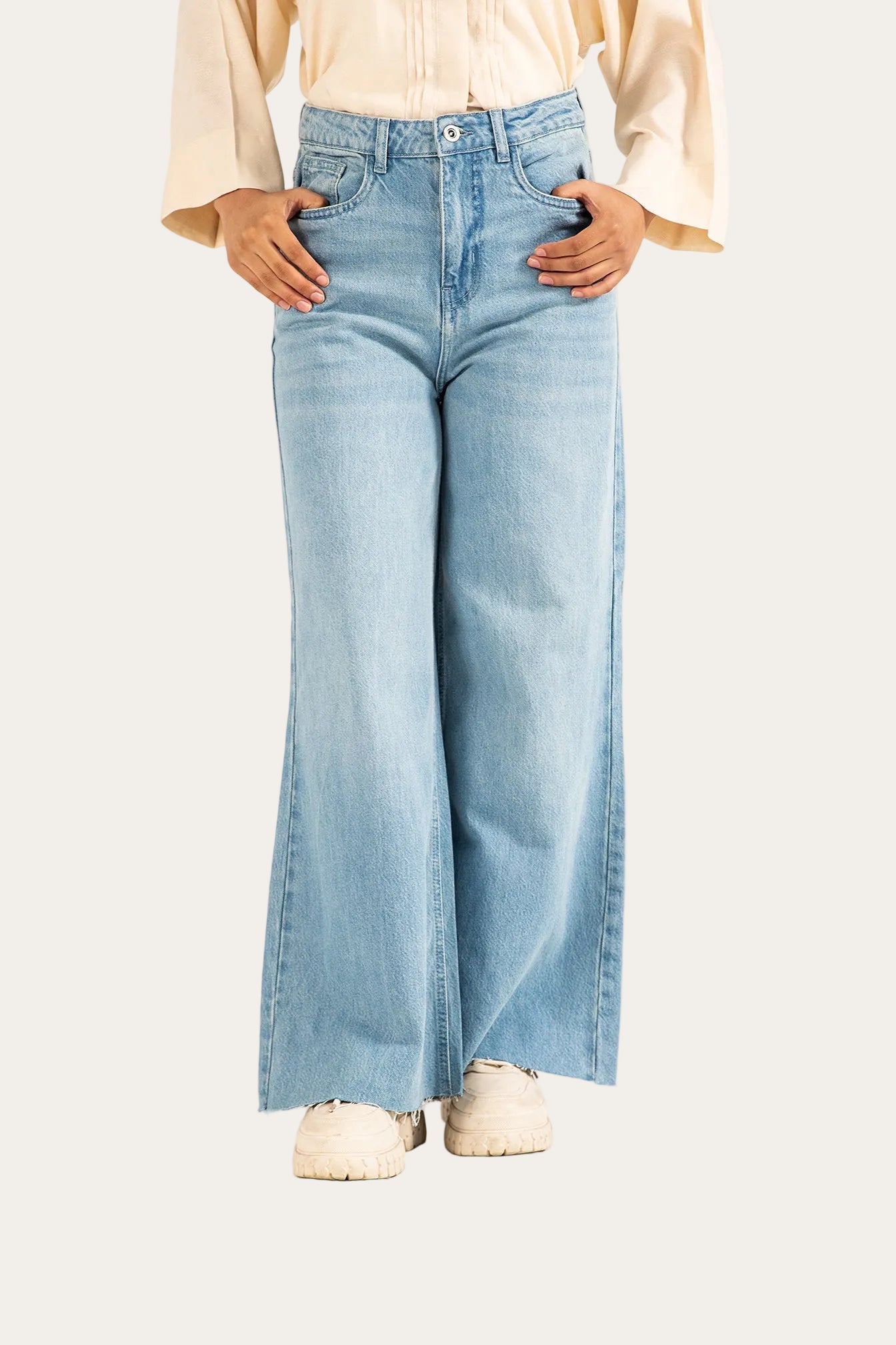 Urban Breeze™ | High-Waist Wide-Leg Jeans in Hellblau