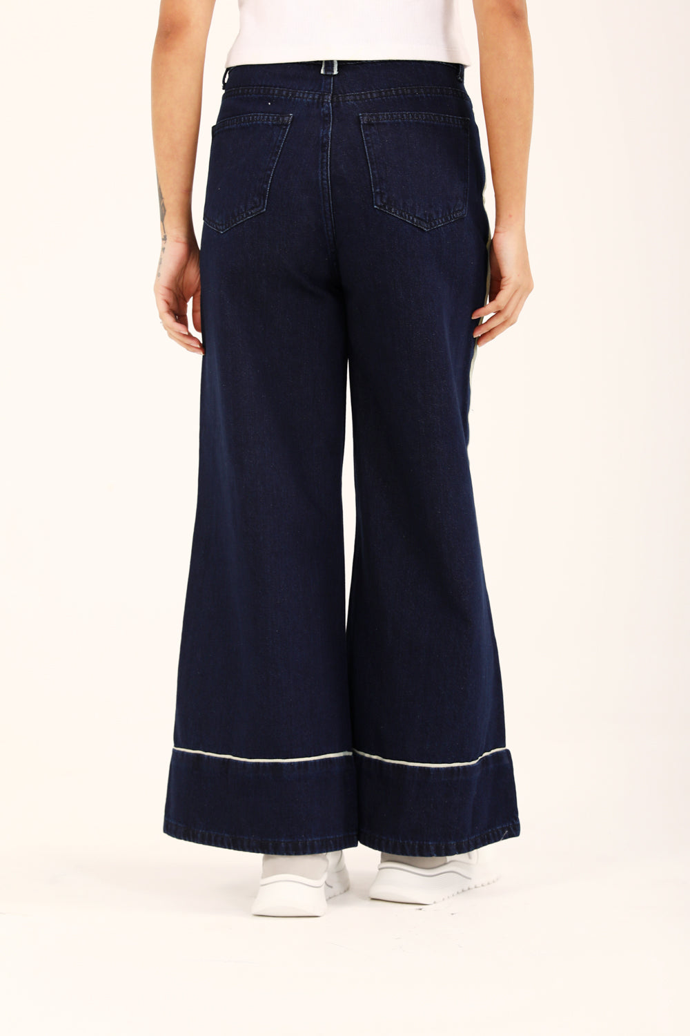 Urban Ease™ | High-Waist Wide-Leg Jeans mit Kontrastsaum in Dunkelblau