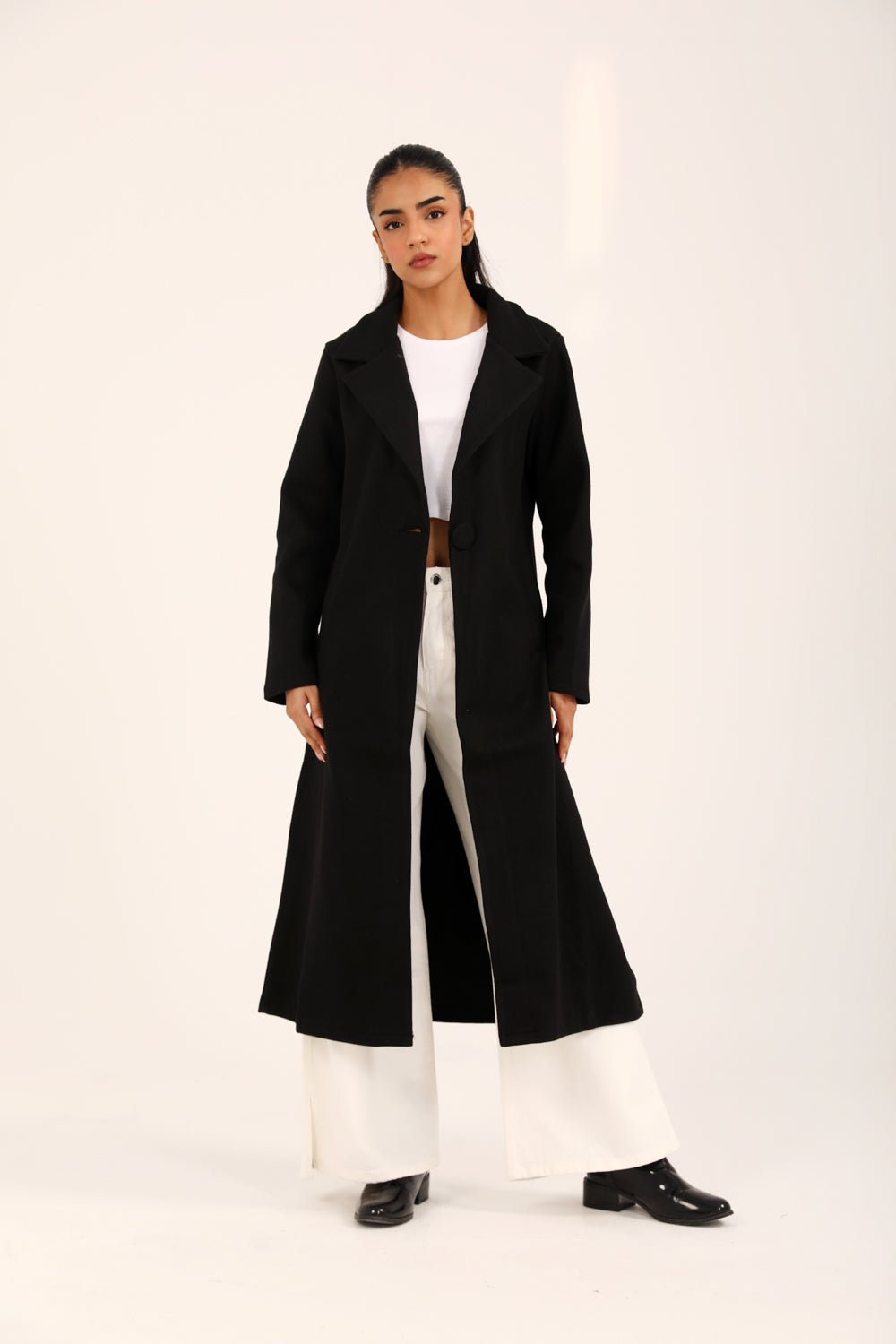 Noctara™ | Langer Damenmantel in Schwarz mit Ein-Knopf-Design