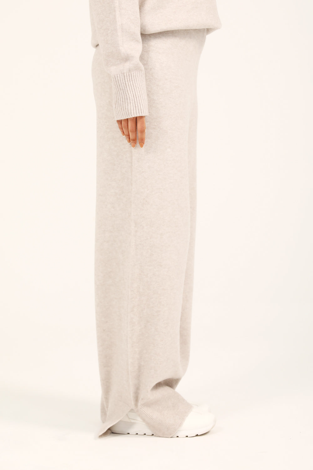 Soft Knit™ | Wide-Leg Strickhose in Hellgrau