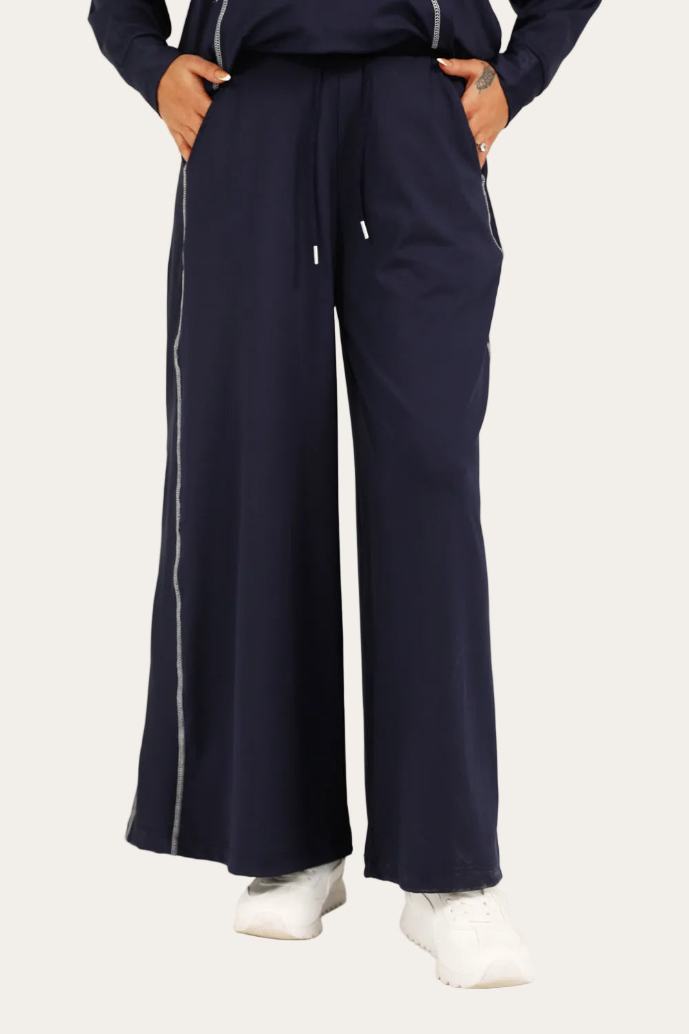 Urban Flow™ | Wide-Leg Sporthose mit Streifen in Navy
