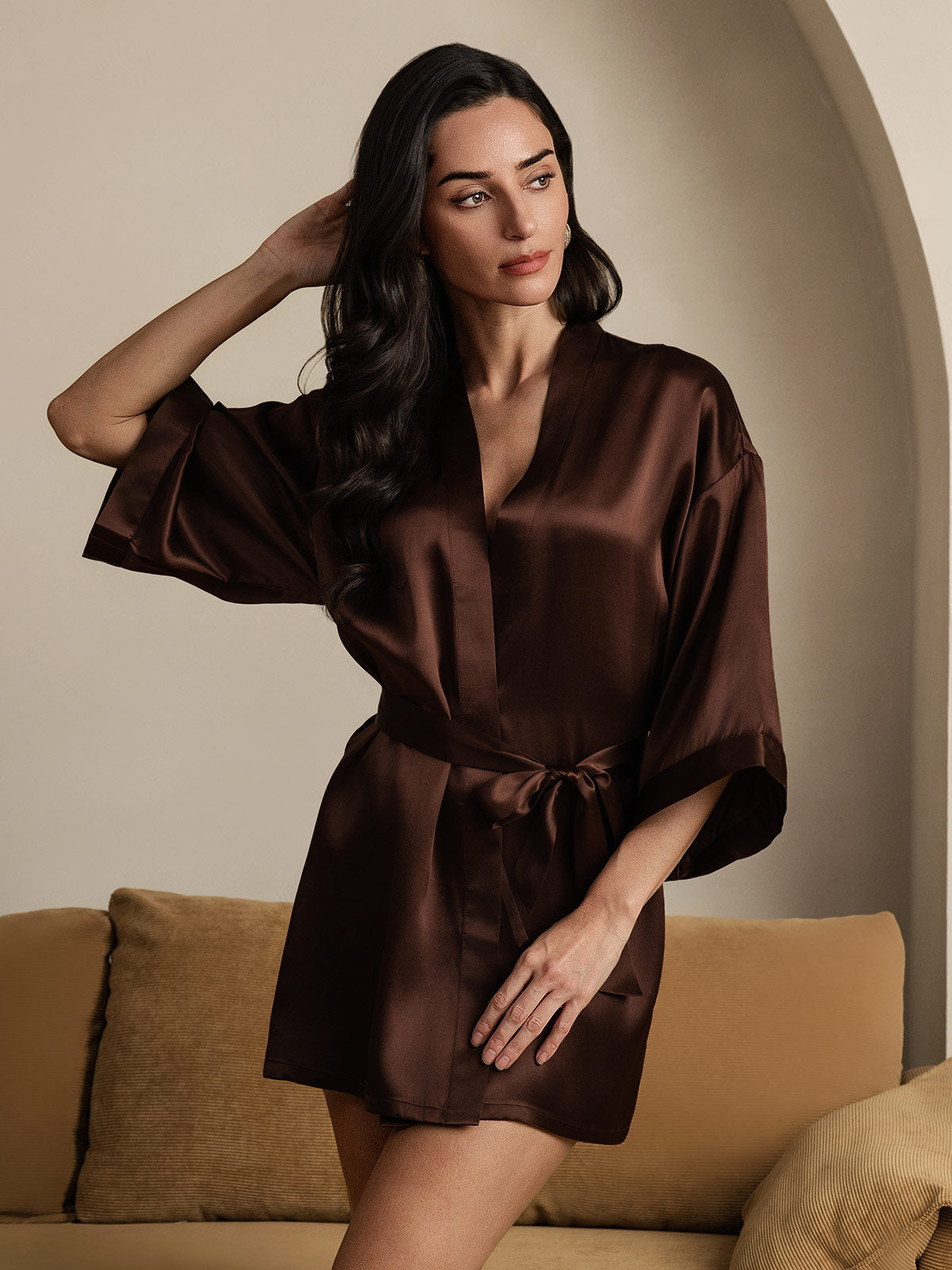 Silk Elegance™ | Seiden-Robe mit Volantärmeln