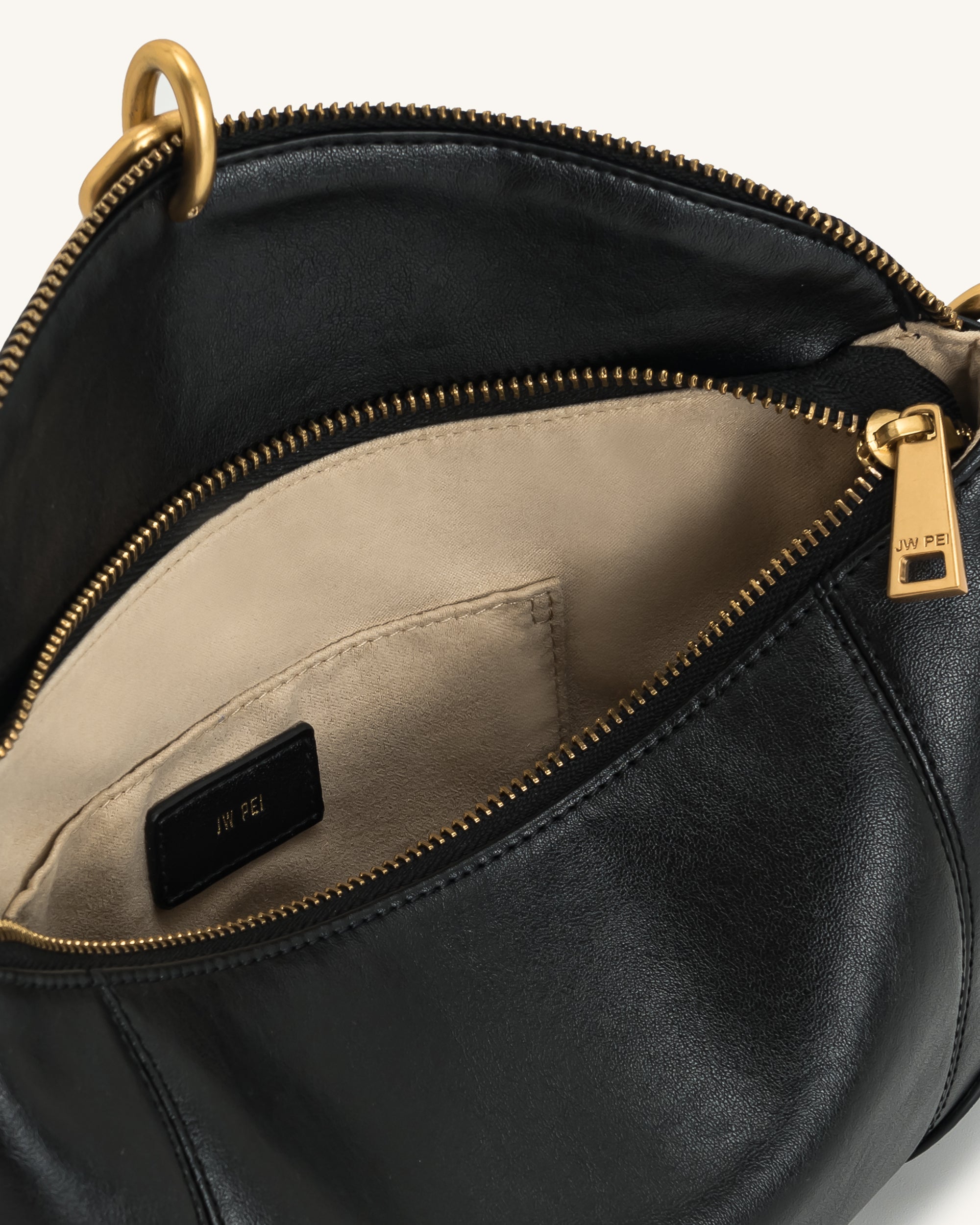 Hilary™ | Schulter-Tasche in Schwarz