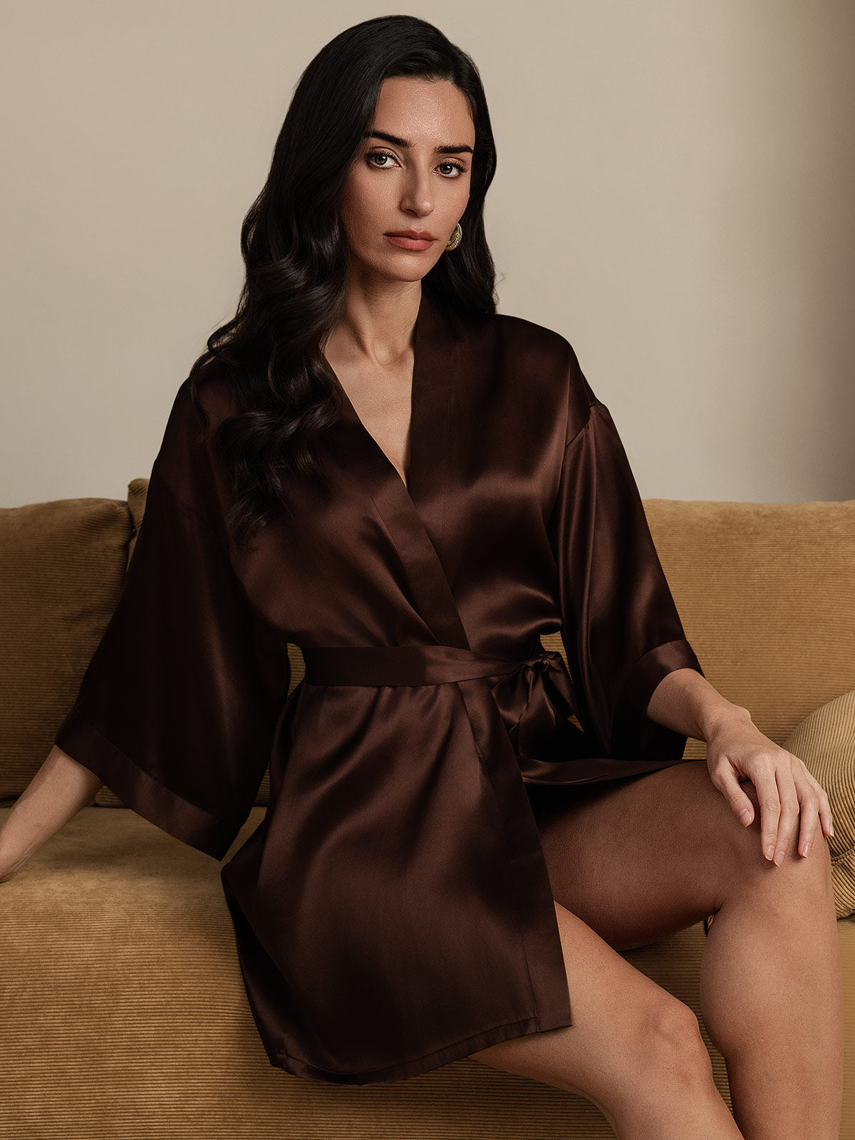 Silk Elegance™ | Seiden-Robe mit Volantärmeln