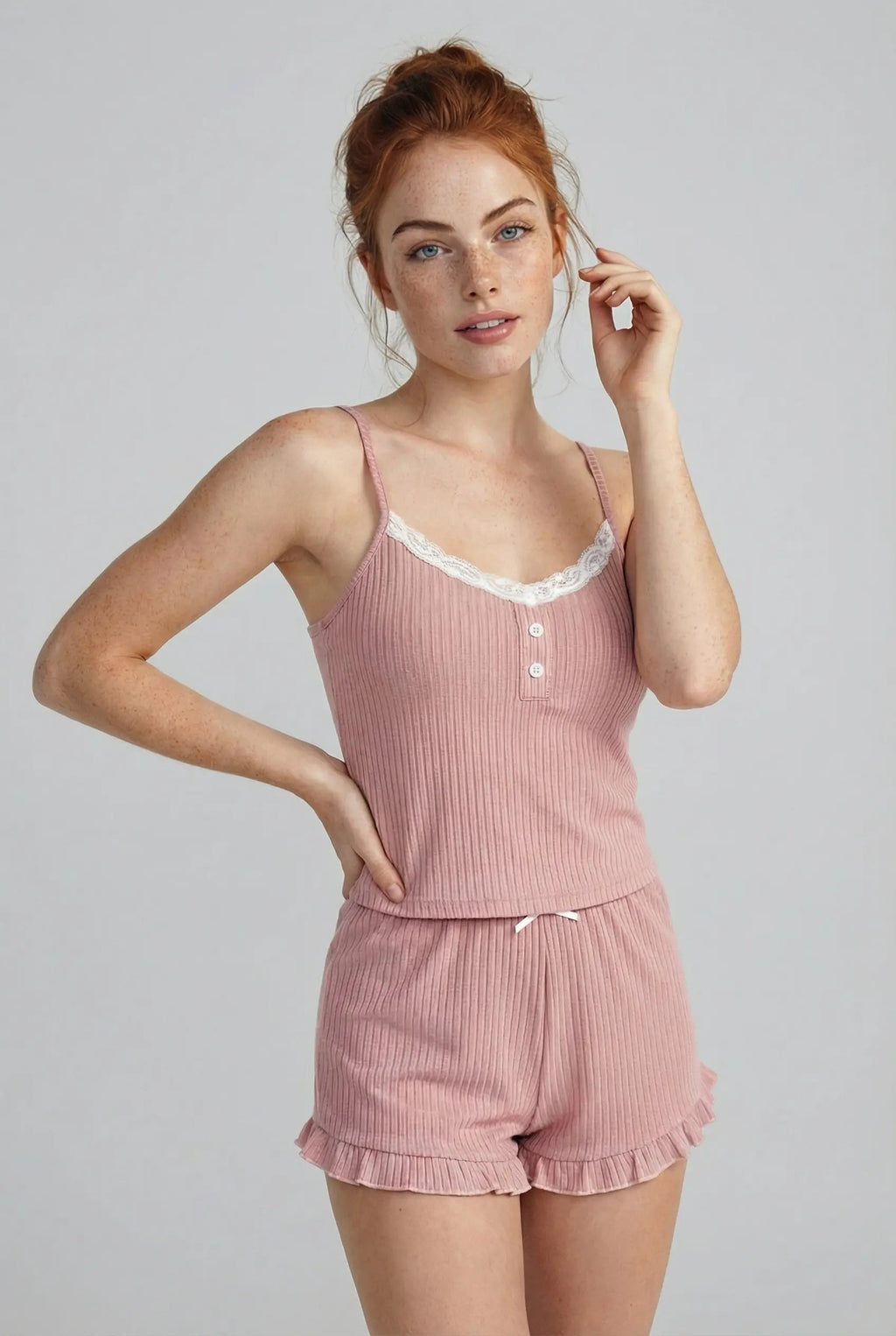 Blush Ruffle™ | Geripptes Pyjama-Set mit Rüschen