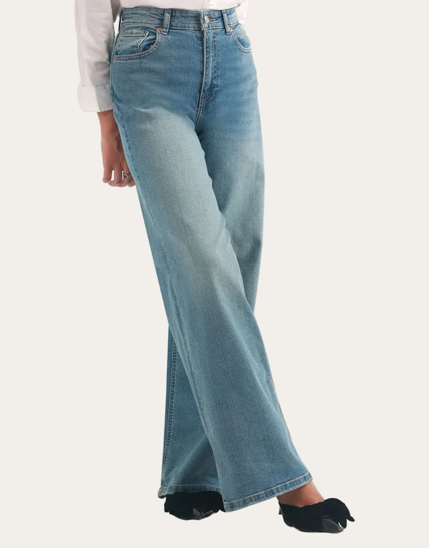 Classic Fade™ | High-Waist Wide-Leg Jeans