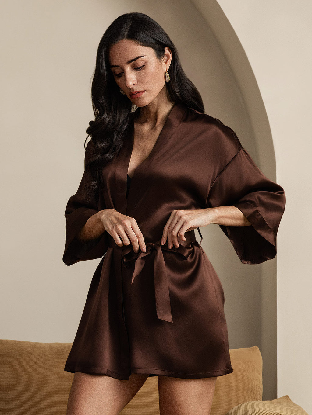 Silk Elegance™ | Seiden-Robe mit Volantärmeln