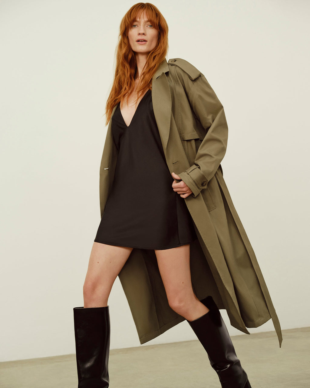 Clea™ | Satin-Chemise in Schwarz