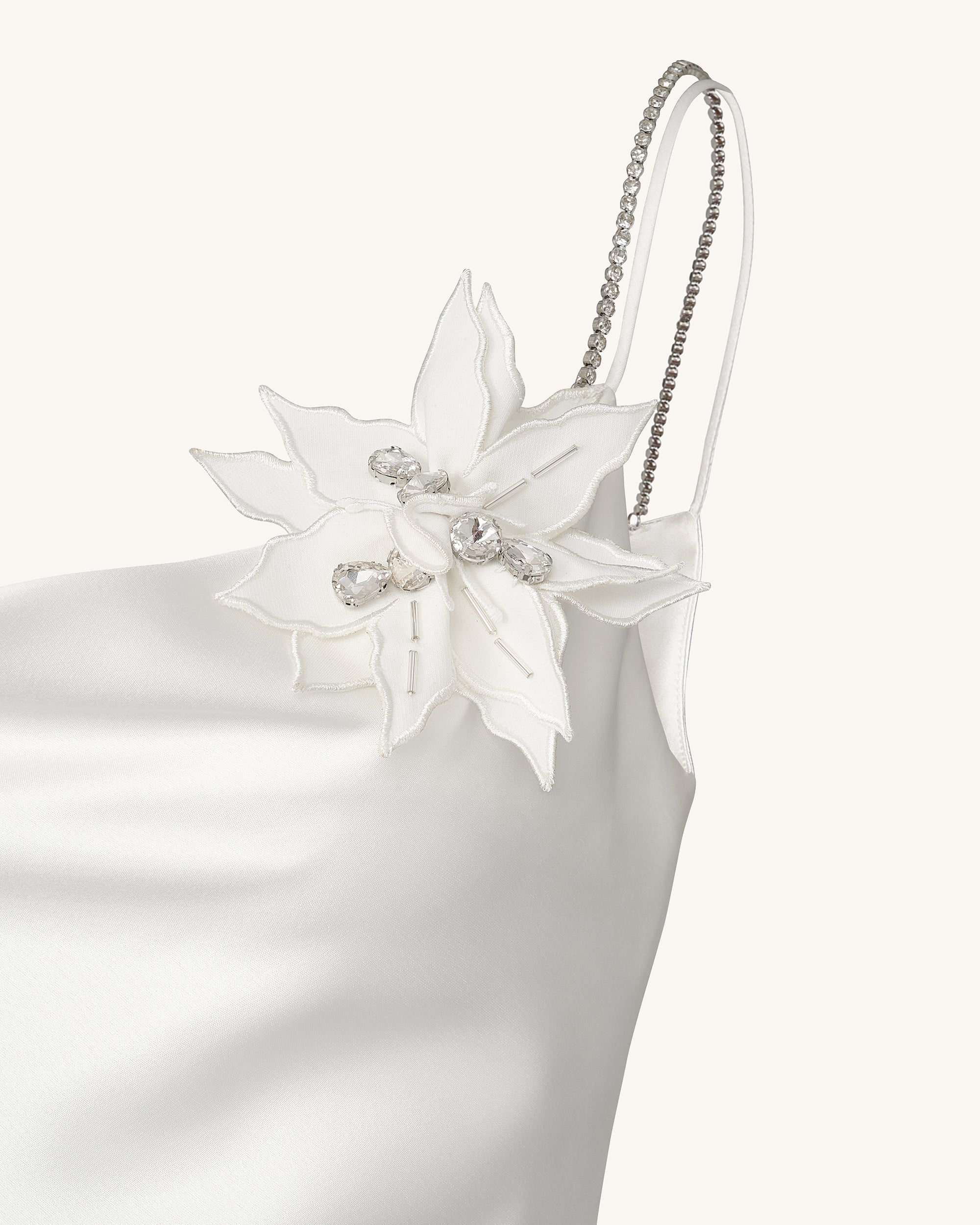 Crystal Flora™ | Slip mit floraler Kristallverzierung – Weiss