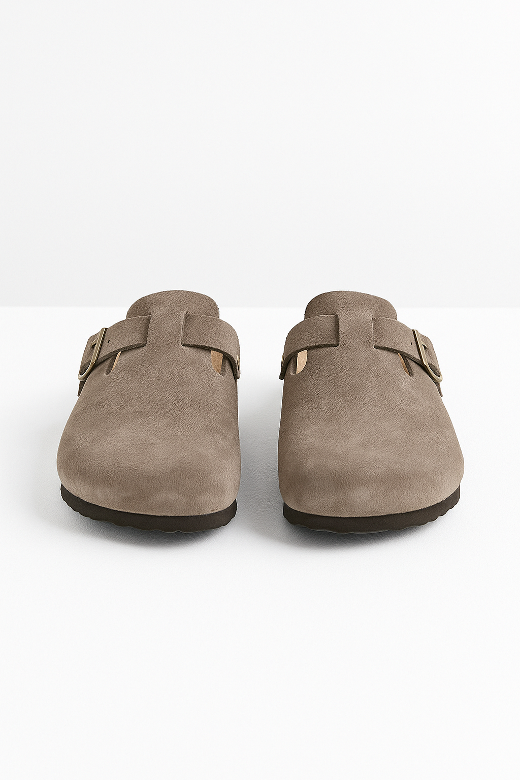 Mira™ Clogs