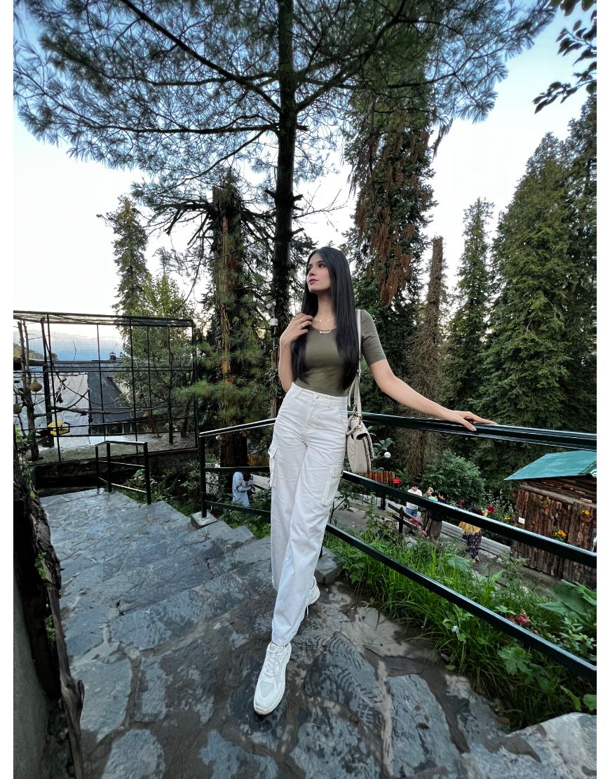 Urban Cargo™ | High-Waist Wide-Leg Jeans mit Cargotaschen in Weis