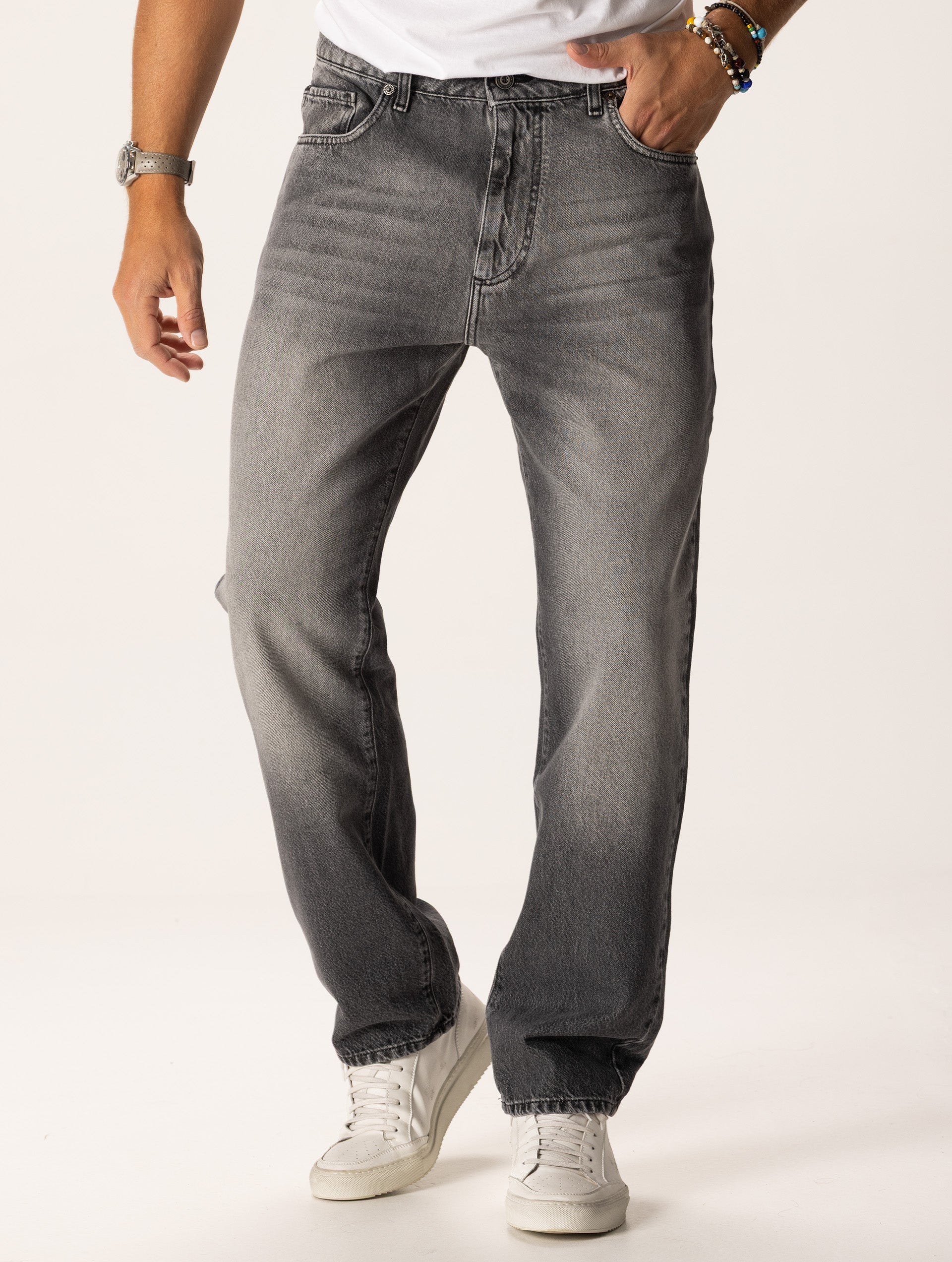 Soren™ | Straight Jeans in Washed Grey