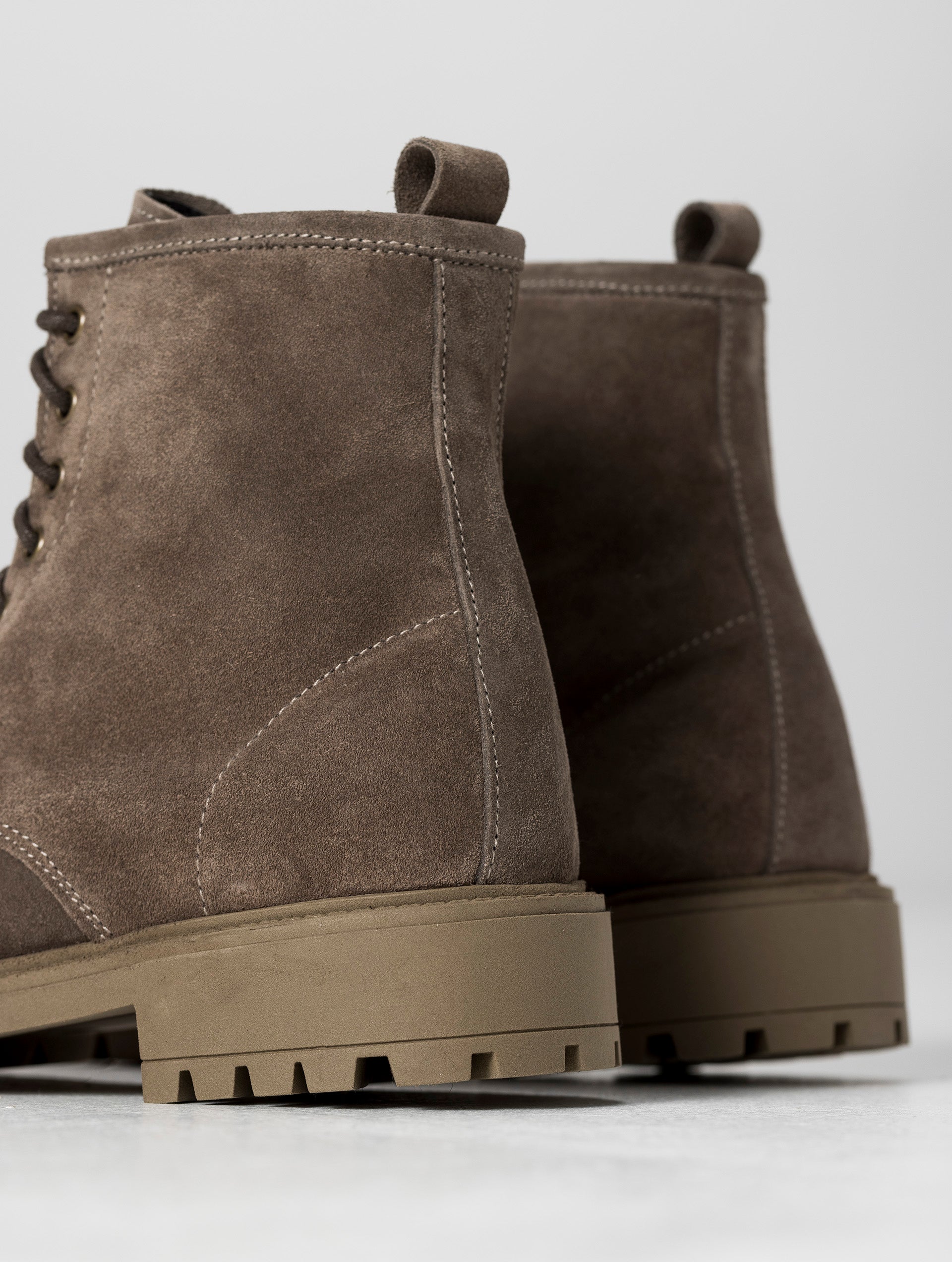 Ravello™ | Chunky Schnürschuhe mit Kontrastnähten