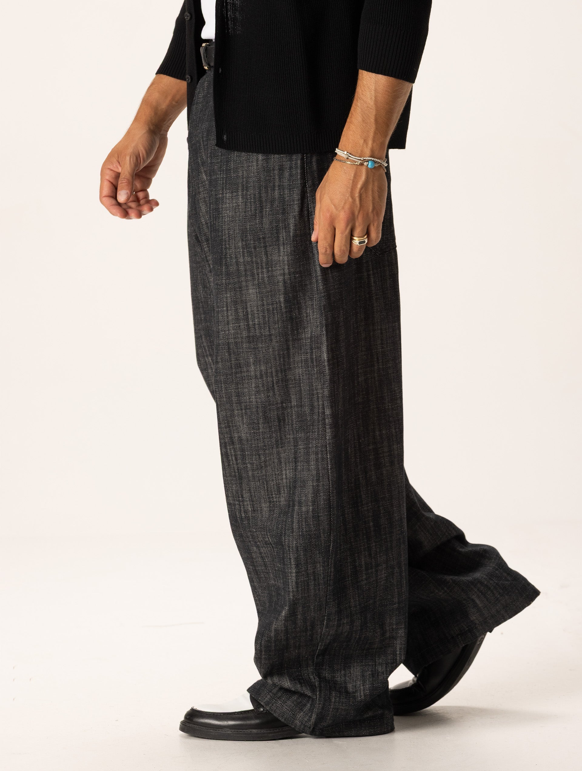 Noctis™ | Strukturierte Baggy Jeans in Schwarz