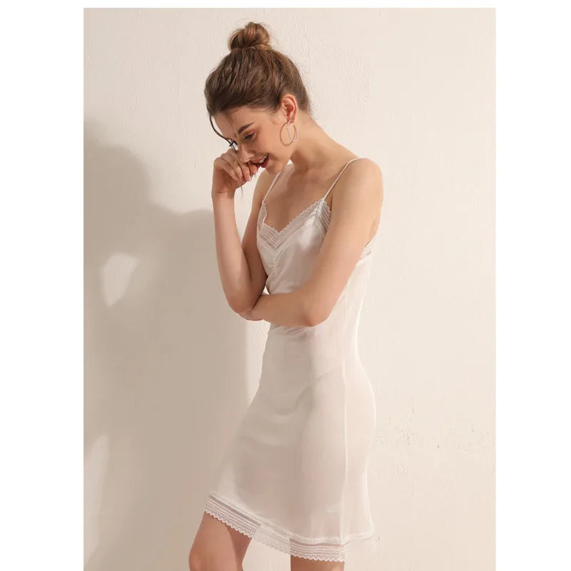 Silk Grace™ | Elegantes Seiden-Negligé in Cremeweiß