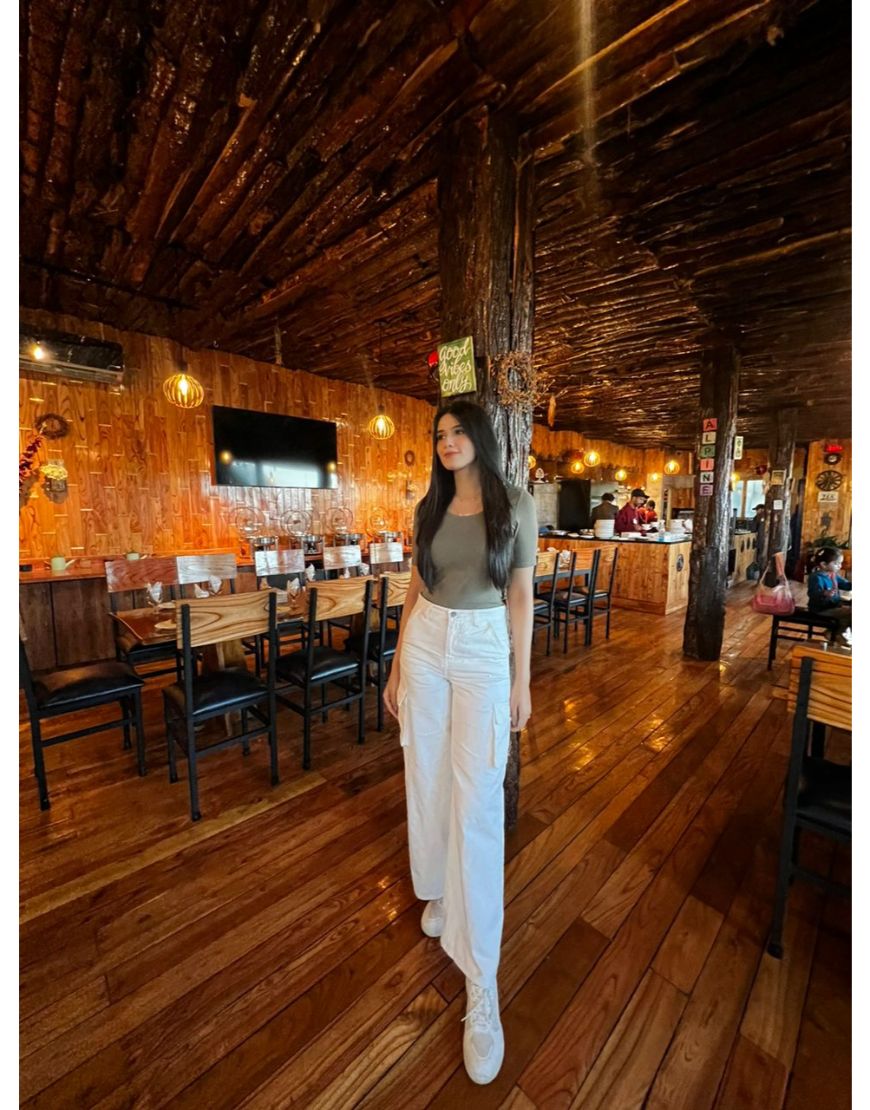 Urban Cargo™ | High-Waist Wide-Leg Jeans mit Cargotaschen in Weis