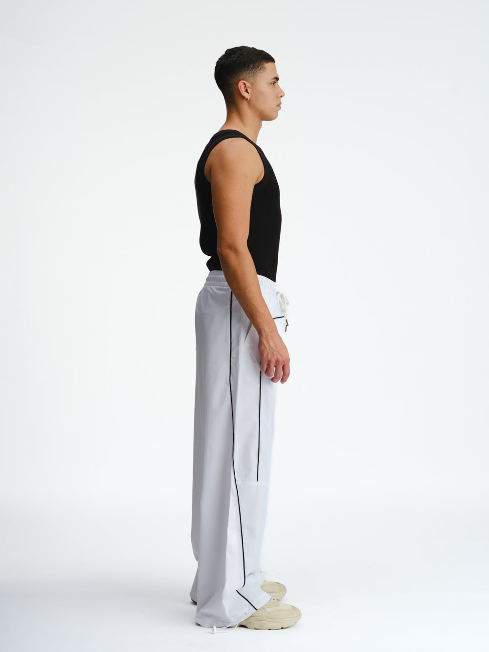 Elion™ | Weiss | Loose Fit Hose